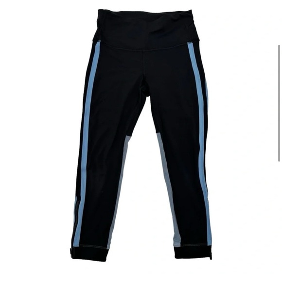 Lululemon Zip The Line Crop 23” Black / Utility Blue - Picture 4 of 9